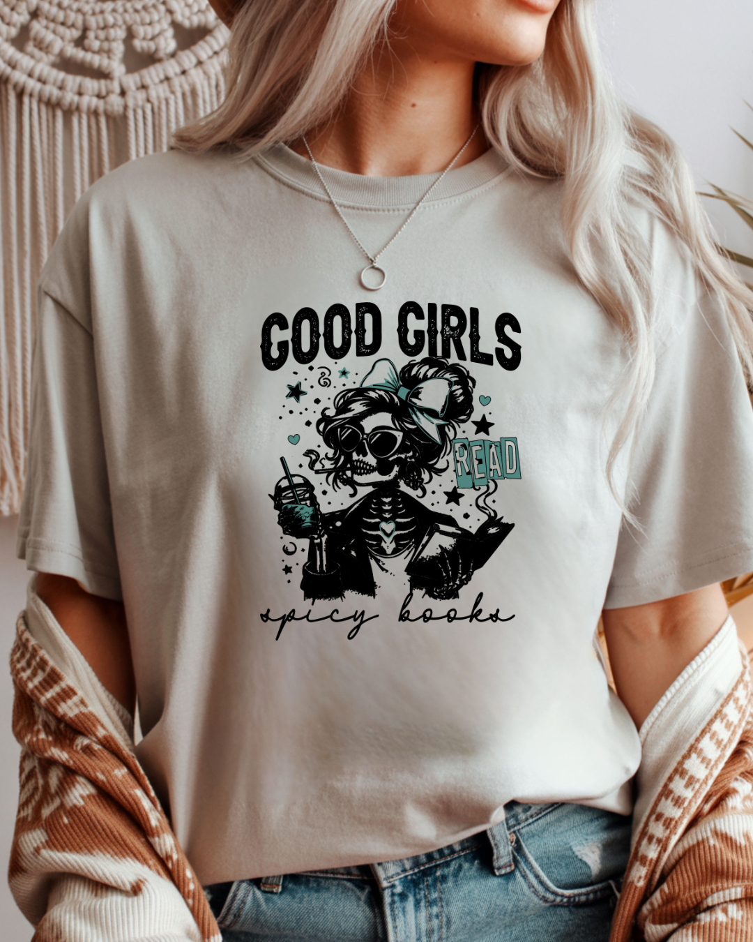 Good Girls Read Spicy Books Tee